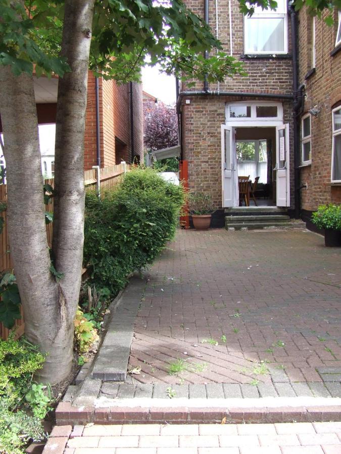 Alexandra Guest House Hemel Hempstead Buitenkant foto